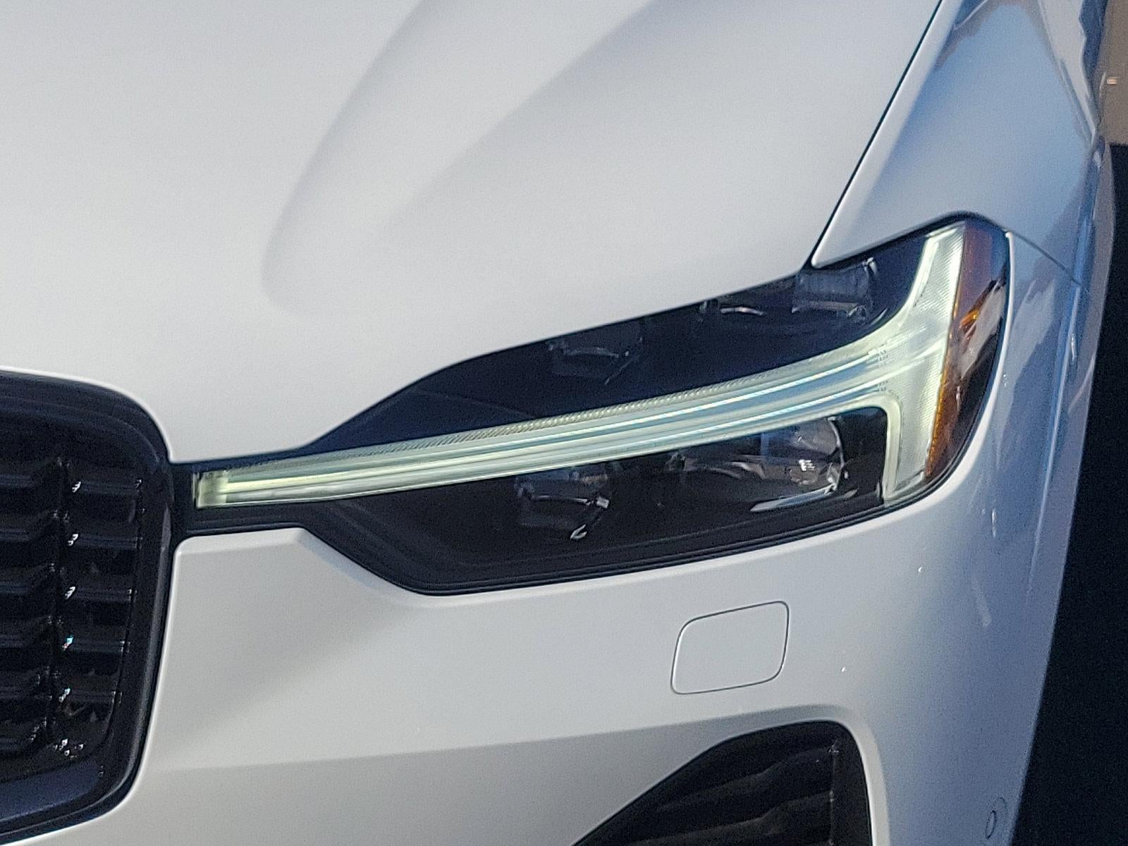 2025 Volvo XC60 Plug-In Hybrid T8 AWD Plus