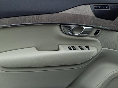 2024 Volvo XC90 B5 AWD Plus Bright Theme 7P