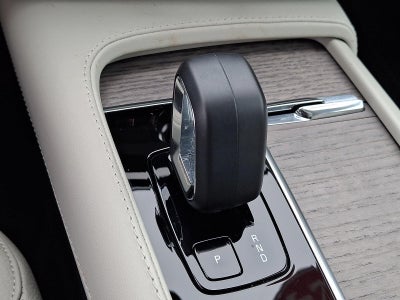 2024 Volvo XC90 B5 AWD Plus Bright Theme 7P
