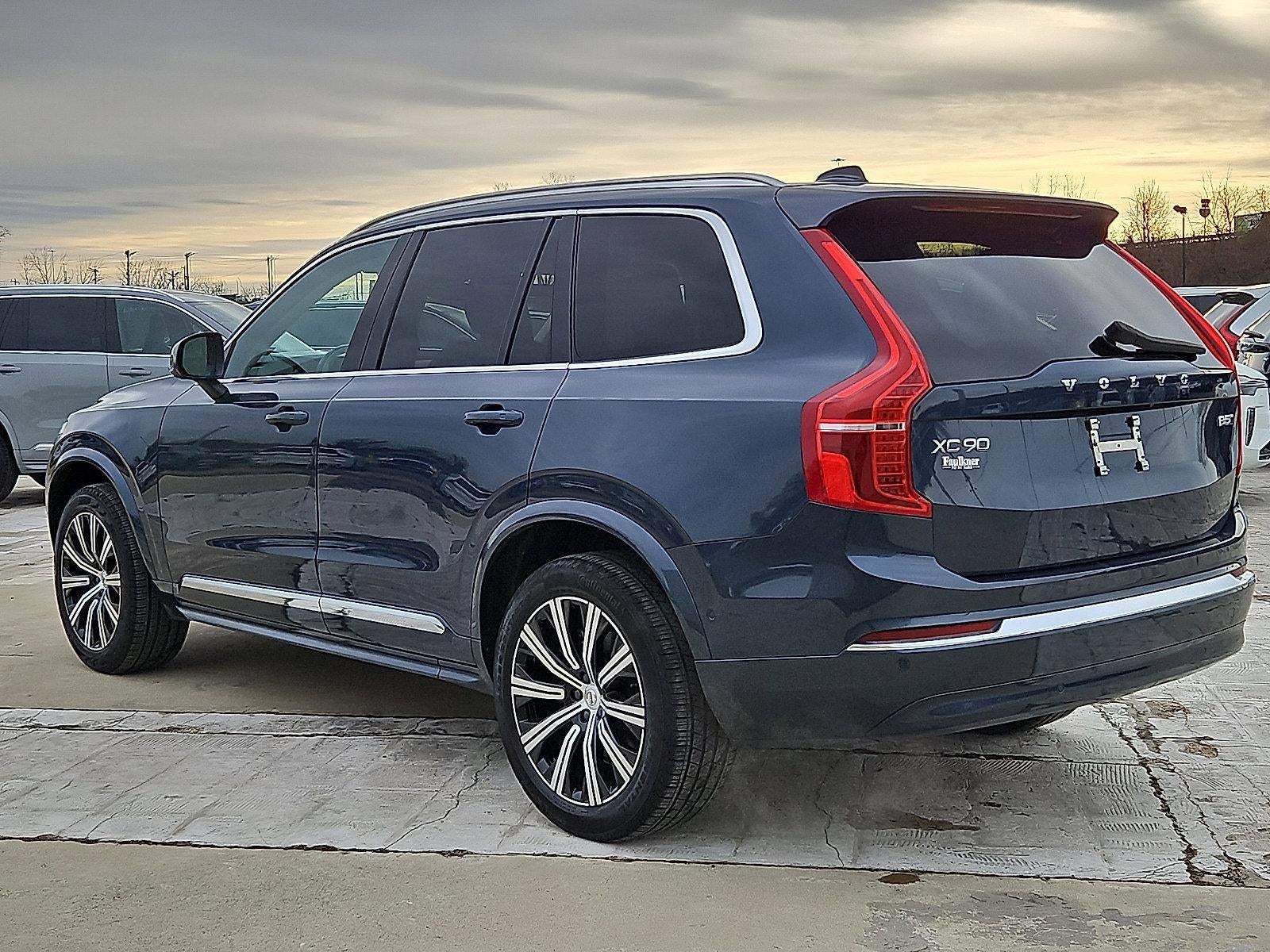 2024 Volvo XC90 B5 AWD Plus Bright Theme 7P