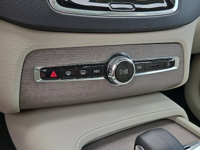 2023 Volvo XC90 B5 AWD Plus 7P