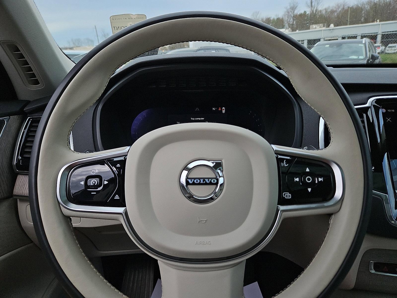 2023 Volvo XC90 B5 AWD Plus 7P