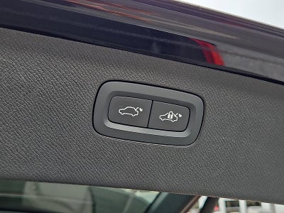 2023 Volvo XC90 B5 AWD Plus 7P