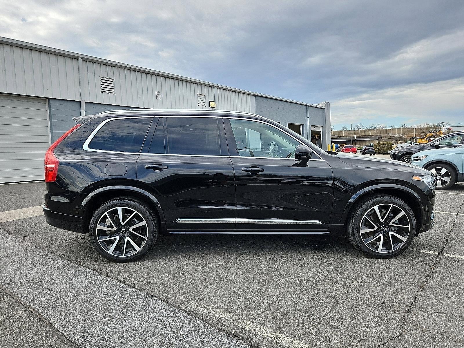 2023 Volvo XC90 B5 AWD Plus 7P
