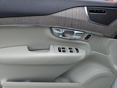2023 Volvo XC90 B5 AWD Plus 7P