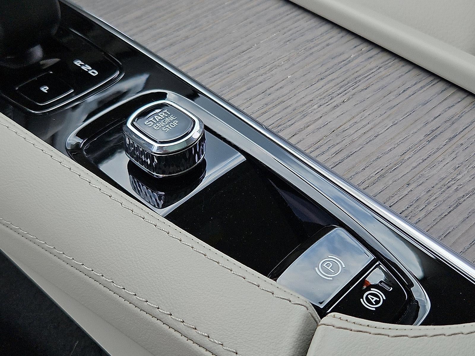 2023 Volvo XC90 B5 AWD Plus 7P