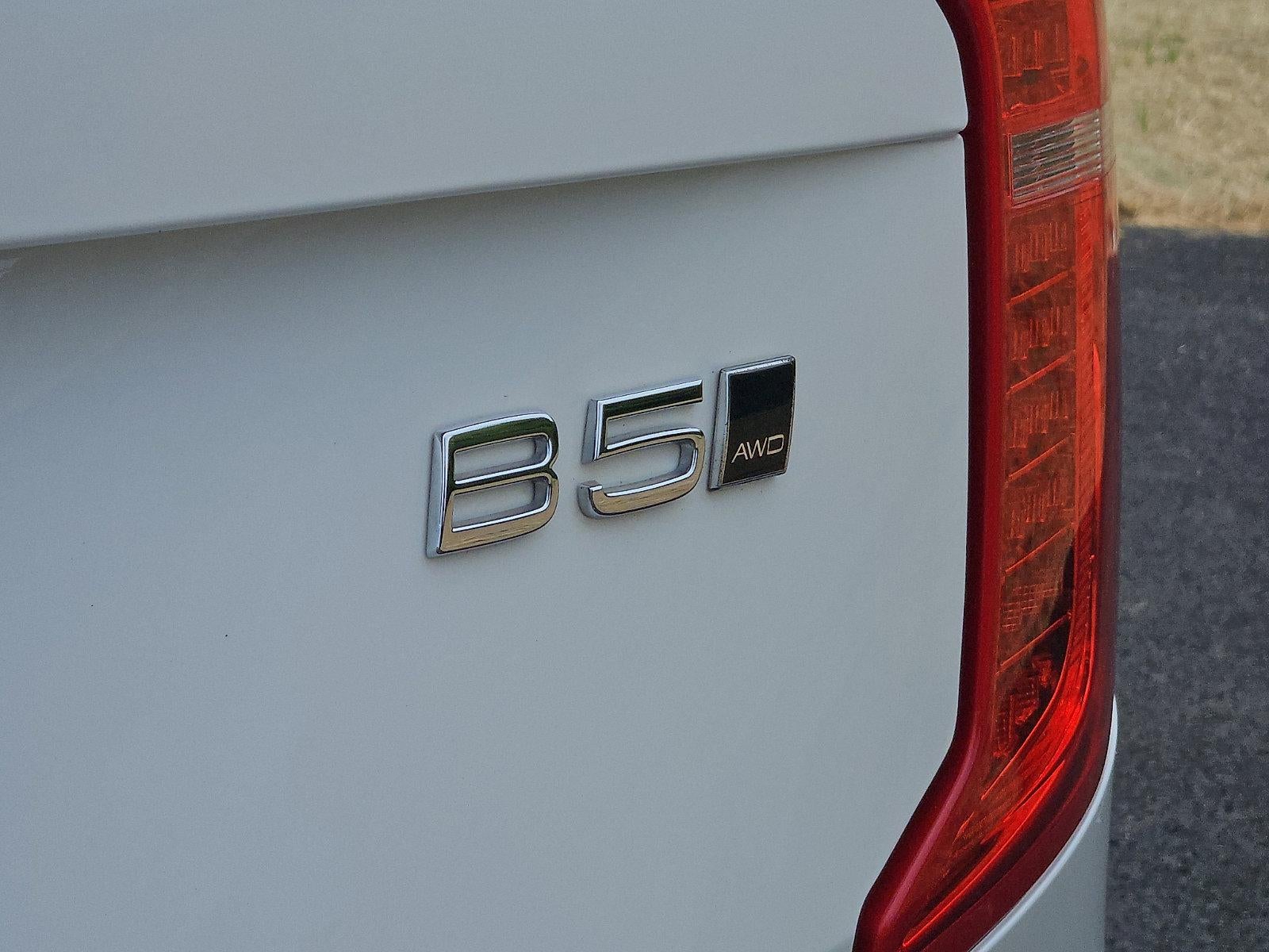 2023 Volvo XC90 B5 AWD Plus 7P