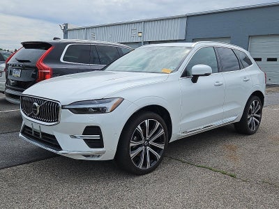 2023 Volvo XC60 B5 AWD Ultimate Bright Theme