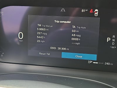 2023 Volvo XC60 B5 AWD Ultimate Bright Theme