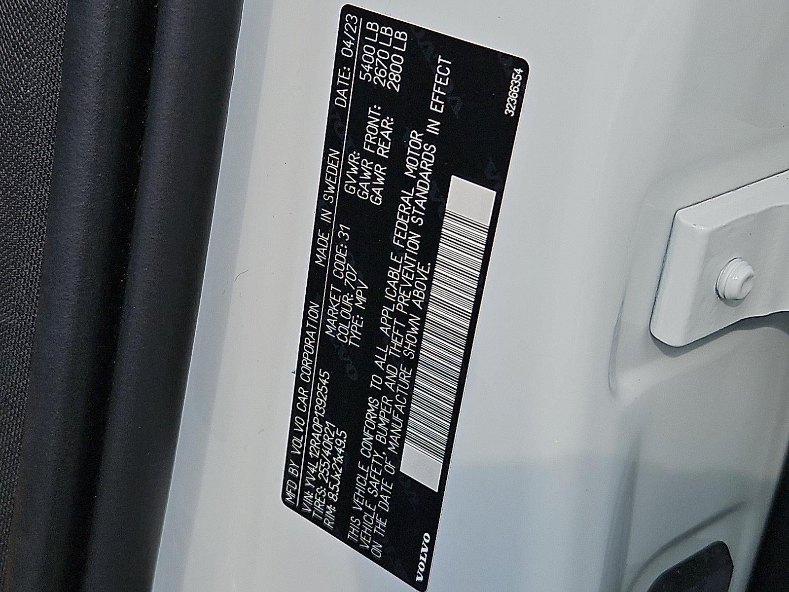 2023 Volvo XC60 B5 AWD Ultimate Bright Theme