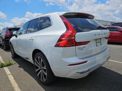 2023 Volvo XC60 B5 AWD Ultimate Bright Theme