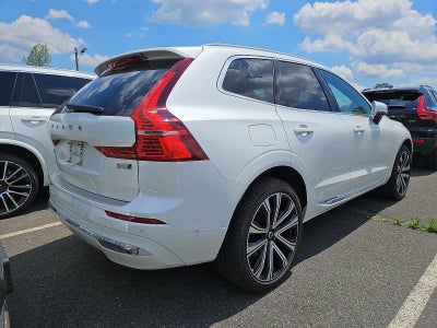 2023 Volvo XC60 B5 AWD Ultimate Bright Theme
