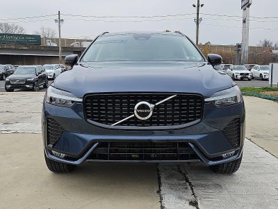 2024 Volvo XC60 B5 AWD Core Dark Theme
