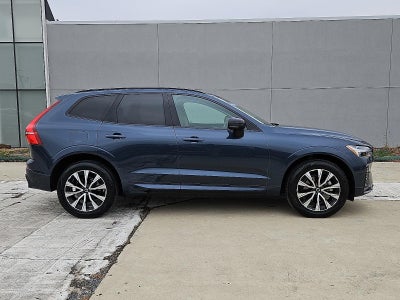 2024 Volvo XC60 B5 AWD Core Dark Theme
