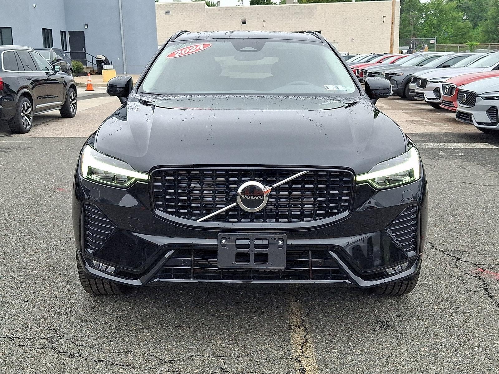 2024 Volvo XC60 B5 AWD Core Dark Theme