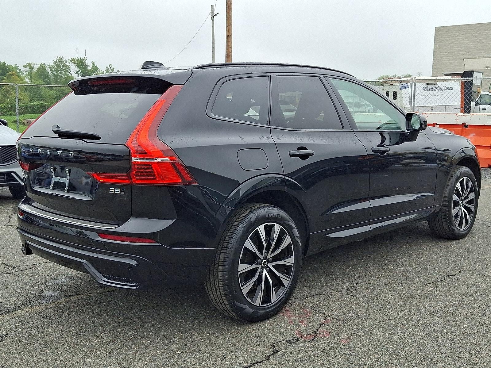 2024 Volvo XC60 B5 AWD Core Dark Theme