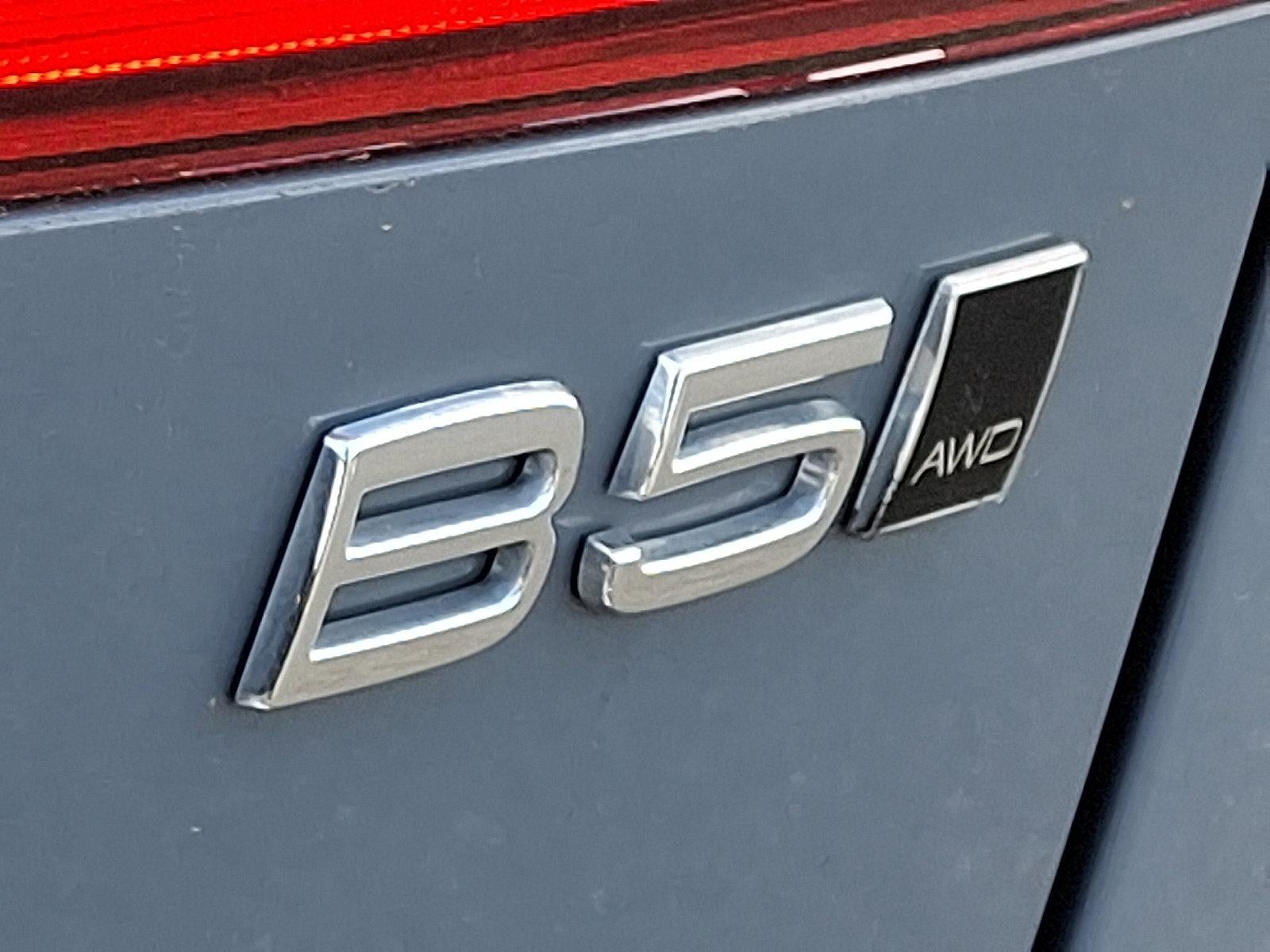 2022 Volvo XC60 B5 AWD Momentum