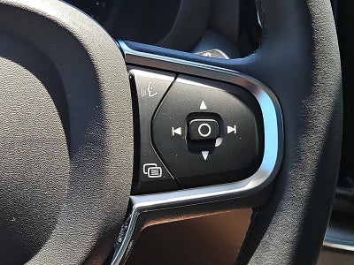 2024 Volvo XC60 B5 AWD Core Dark Theme