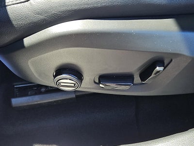 2024 Volvo XC60 B5 AWD Core Dark Theme