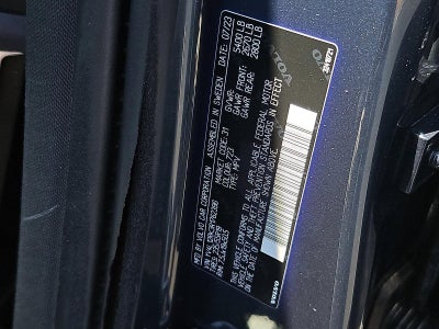 2024 Volvo XC60 B5 AWD Core Dark Theme
