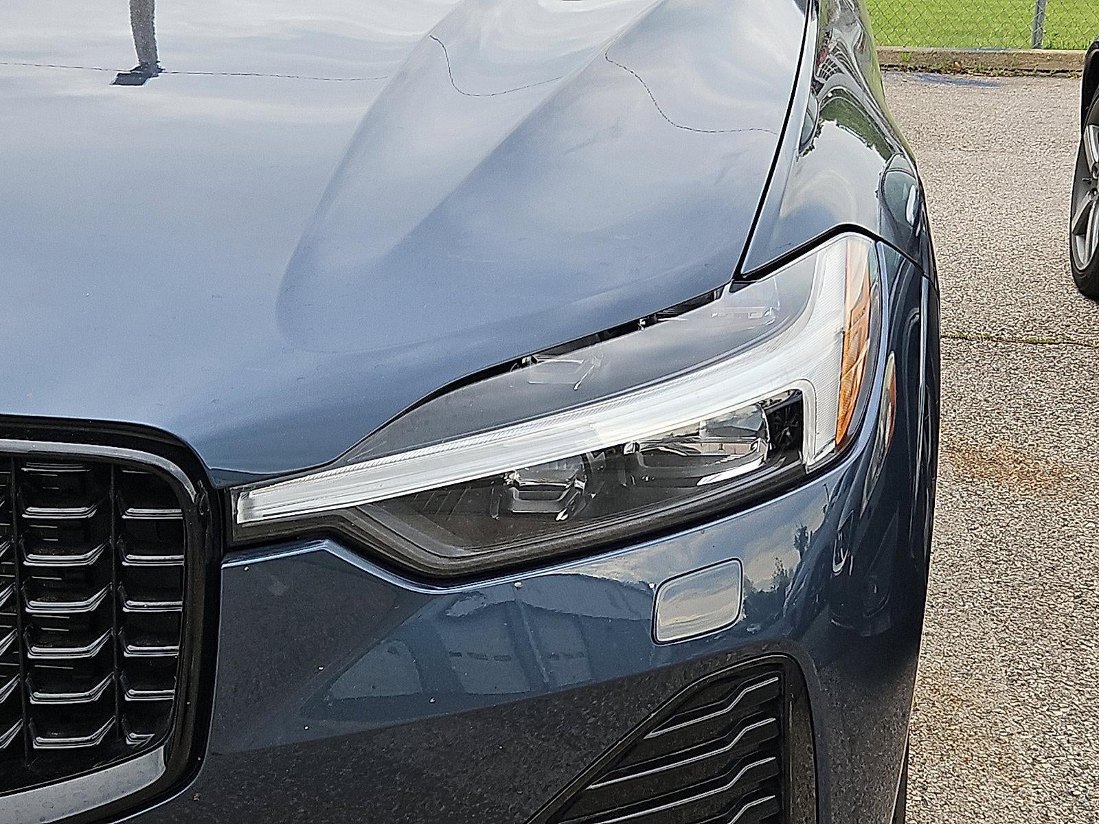 2024 Volvo XC60 B5 AWD Core Dark Theme