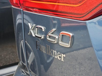 2024 Volvo XC60 B5 AWD Core Dark Theme
