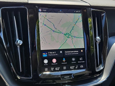 2024 Volvo XC60 B5 AWD Core Dark Theme