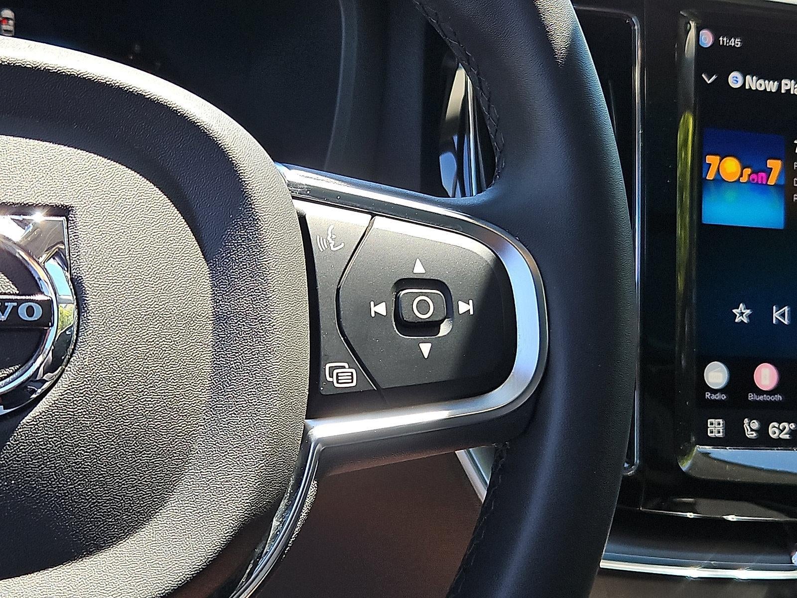 2024 Volvo XC60 B5 AWD Core Dark Theme