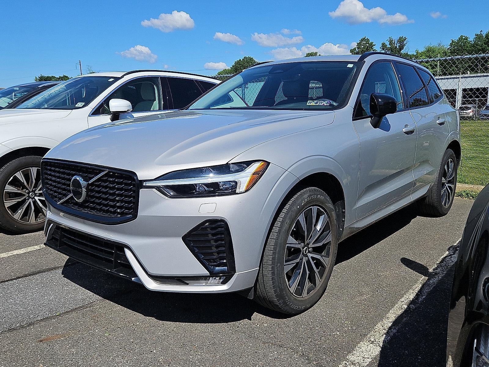 2024 Volvo XC60 B5 AWD Core Dark Theme
