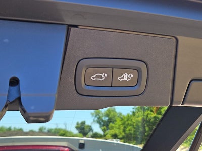 2024 Volvo XC60 B5 AWD Core Dark Theme