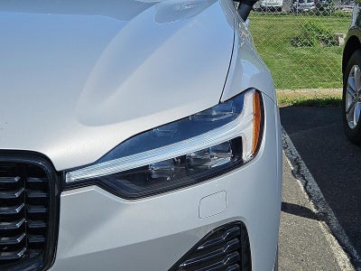 2024 Volvo XC60 B5 AWD Core Dark Theme