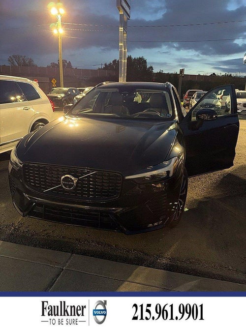 2024 Volvo XC60 B5 AWD Plus Dark Theme