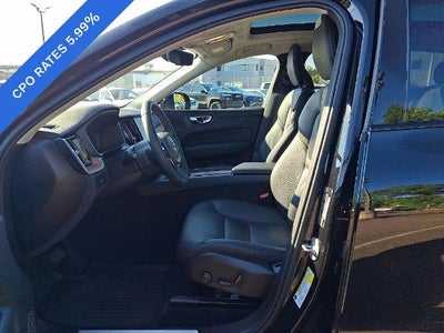 2024 Volvo XC60 B5 AWD Plus Dark Theme