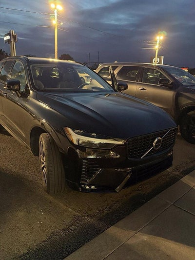 2024 Volvo XC60 B5 AWD Plus Dark Theme