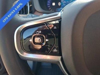 2024 Volvo XC60 B5 AWD Plus Dark Theme