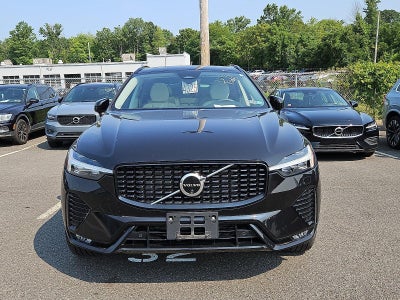 2024 Volvo XC60 B5 AWD Plus Dark Theme
