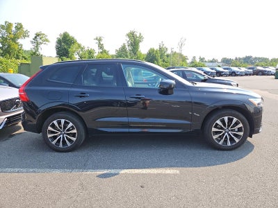 2024 Volvo XC60 B5 AWD Plus Dark Theme