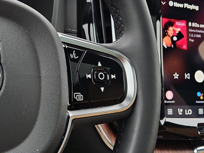 2024 Volvo XC60 B5 AWD Ultimate Dark Theme