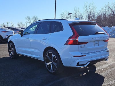 2024 Volvo XC60 B5 AWD Ultimate Dark Theme