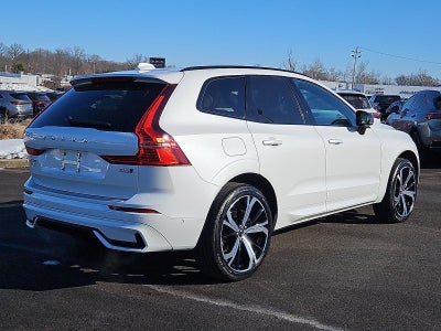 2024 Volvo XC60 B5 AWD Ultimate Dark Theme