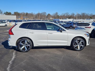 2024 Volvo XC60 B5 AWD Ultimate Dark Theme