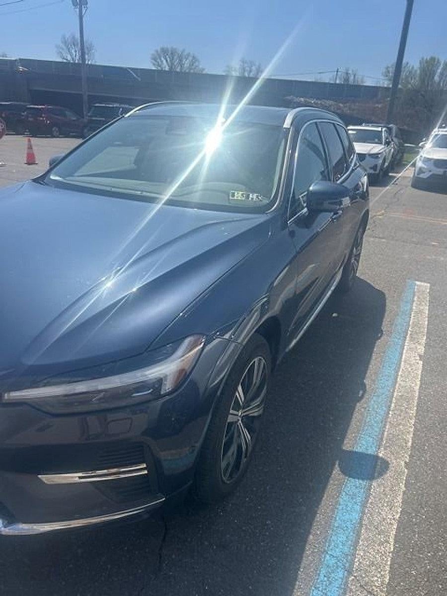 2023 Volvo XC60 B5 AWD Plus Bright Theme