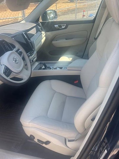2023 Volvo XC60 B5 AWD Plus Bright Theme