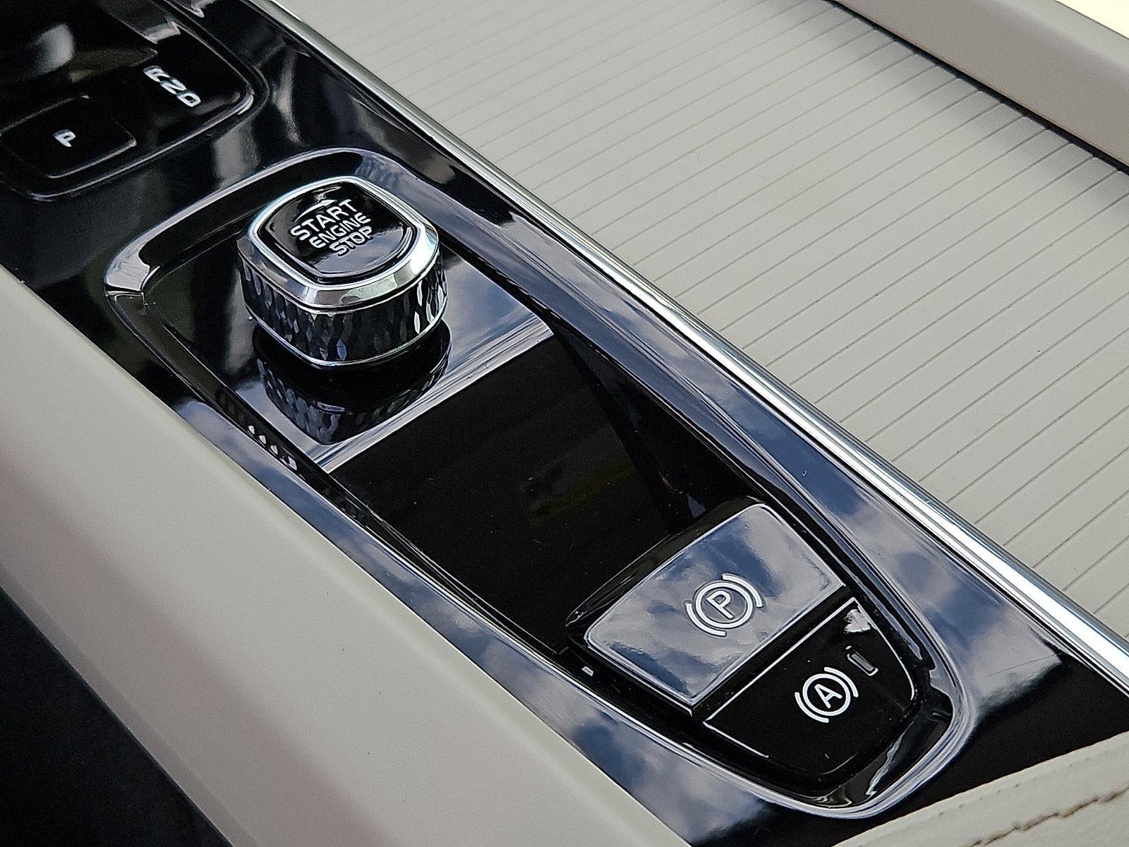 2023 Volvo XC60 B5 AWD Core