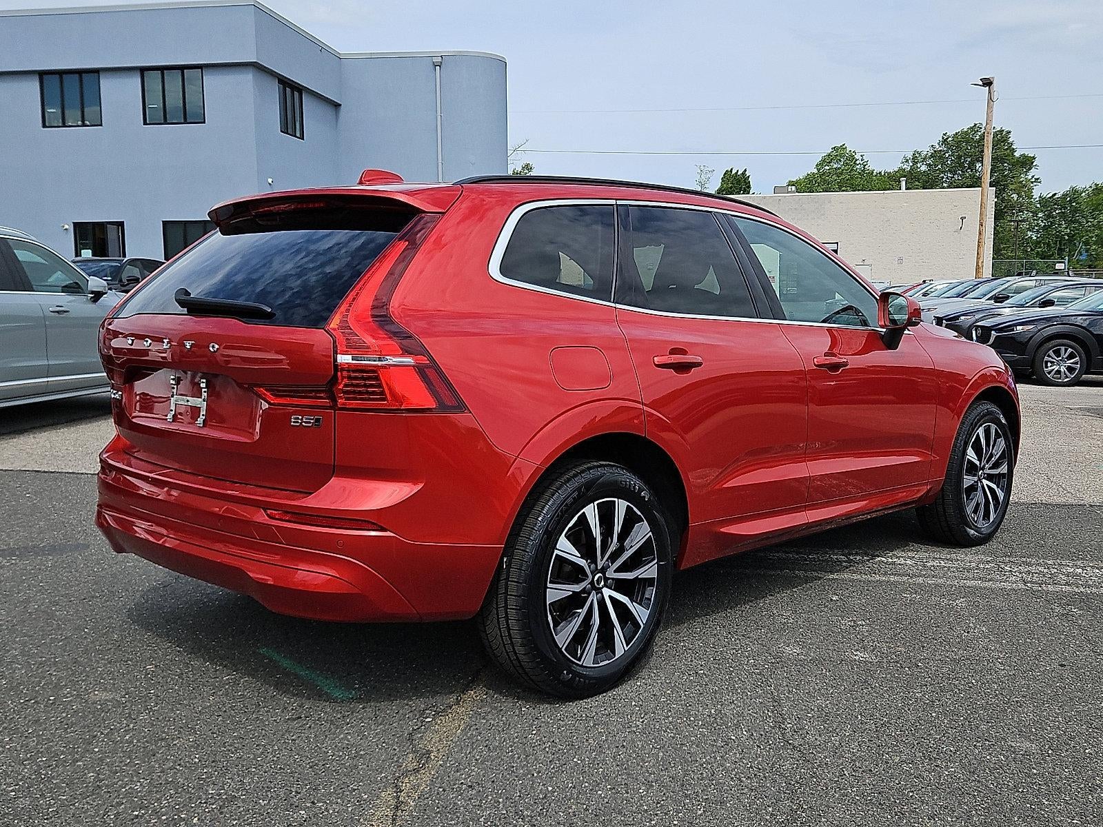 2023 Volvo XC60 B5 AWD Core