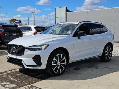 2023 Volvo XC60 B5 AWD Plus Dark Theme
