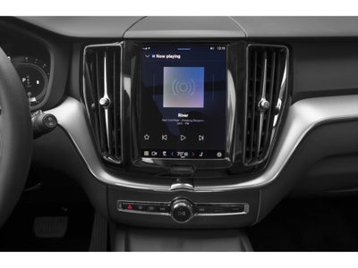 2023 Volvo XC60 B5 AWD Plus Dark Theme