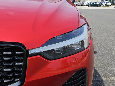 2023 Volvo XC60 B5 AWD Plus Dark Theme