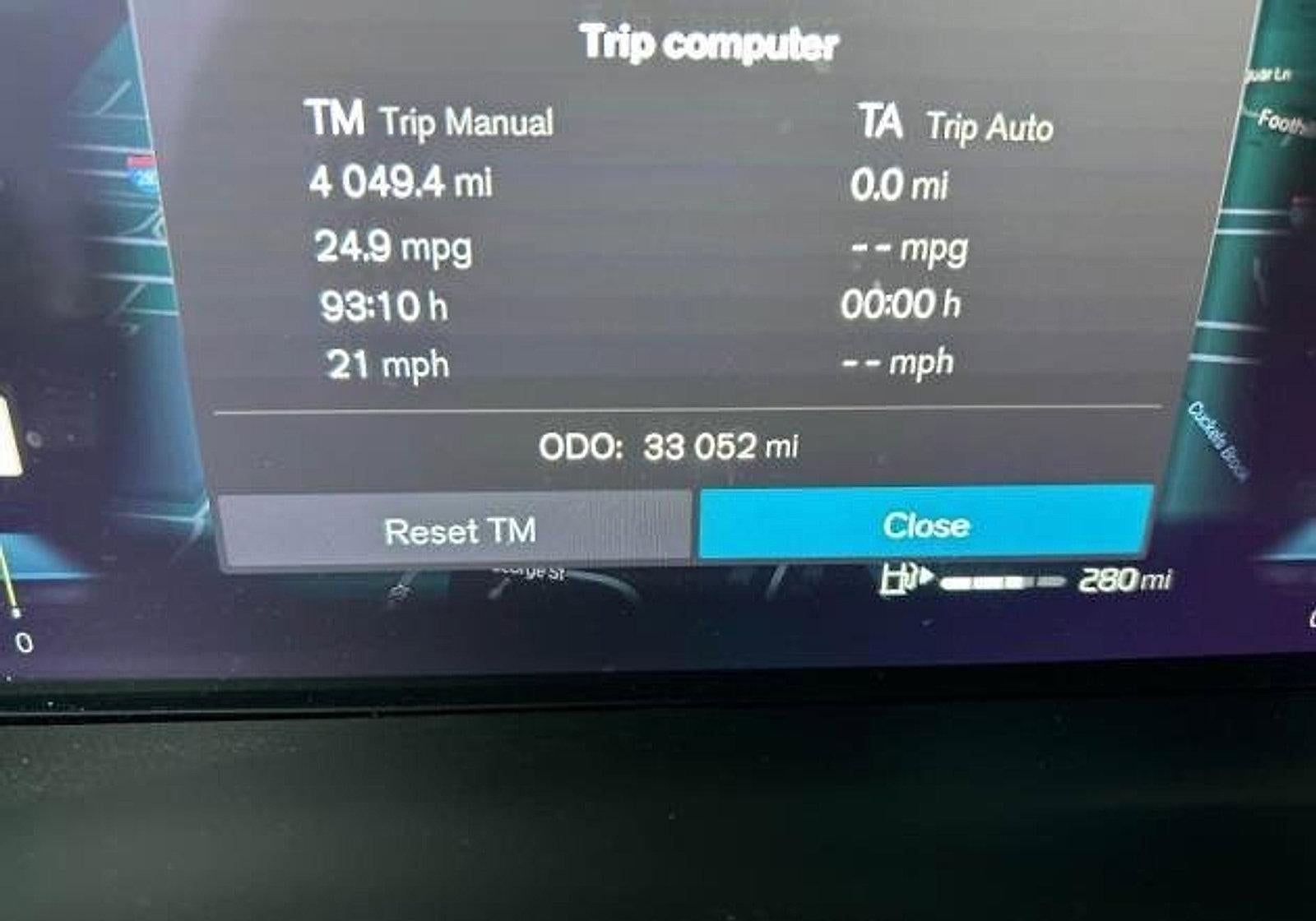 2023 Volvo XC60 B5 AWD Plus Dark Theme