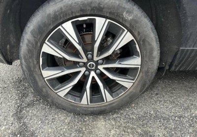 2023 Volvo XC60 B5 AWD Plus Dark Theme